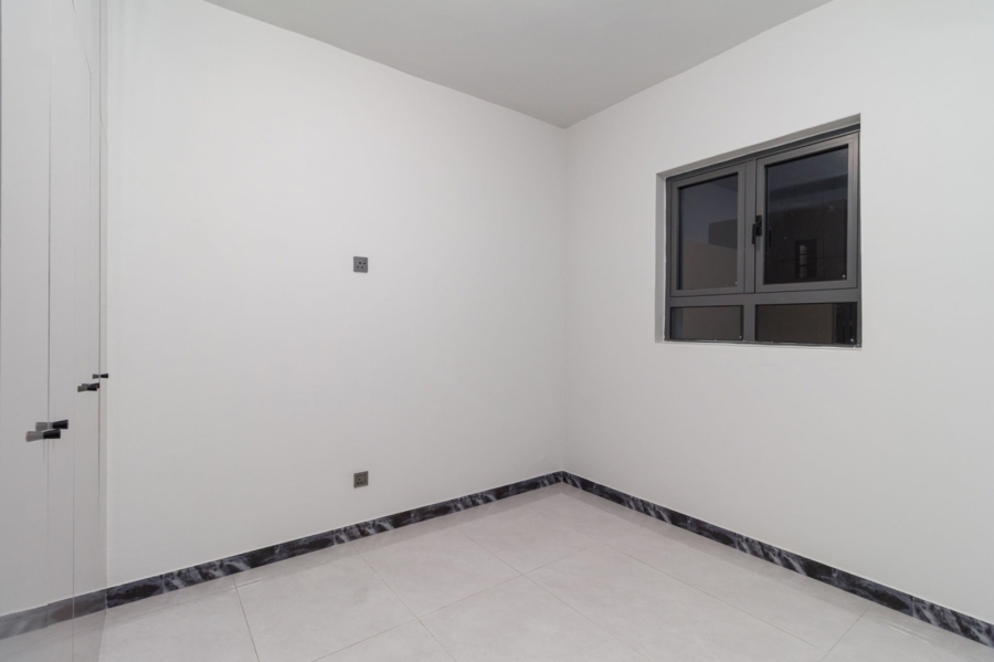6 Bedroom Property for Sale in Sandown Western Cape